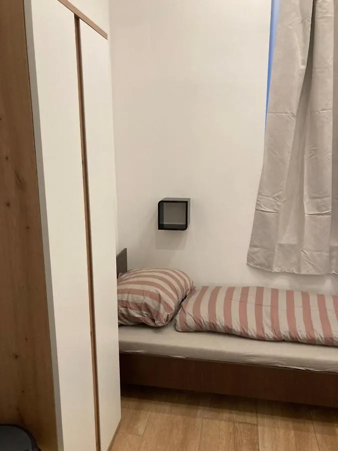 Roland Apartment Downtown - Keleti Budapeszt 0*,  Węgry